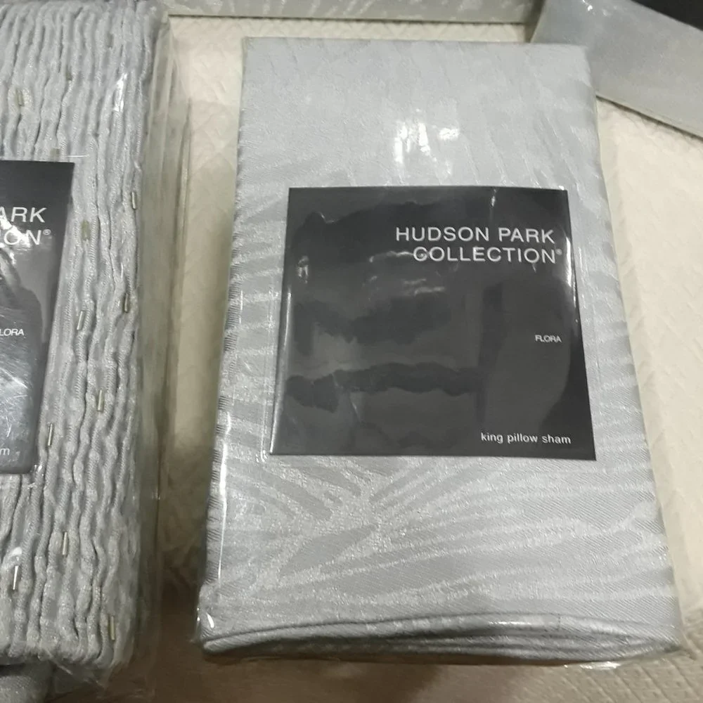 Hudson Park Flora King Bedding Collection - Duvet|Shams|Pillow - 6 piece set